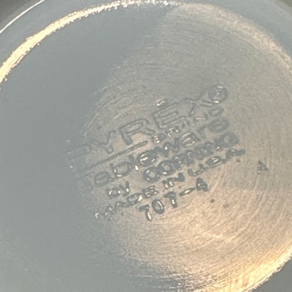 Pyrex White Bowl with Brown Floral Design - Picture 4 of 5